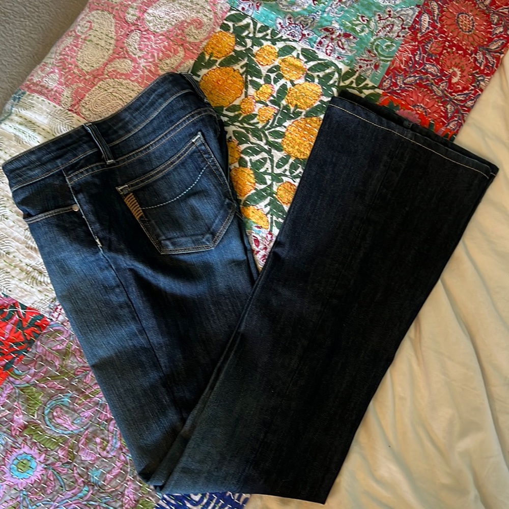 Paige Premium denim - laurel canyon low rise boot cut jeans - size 27